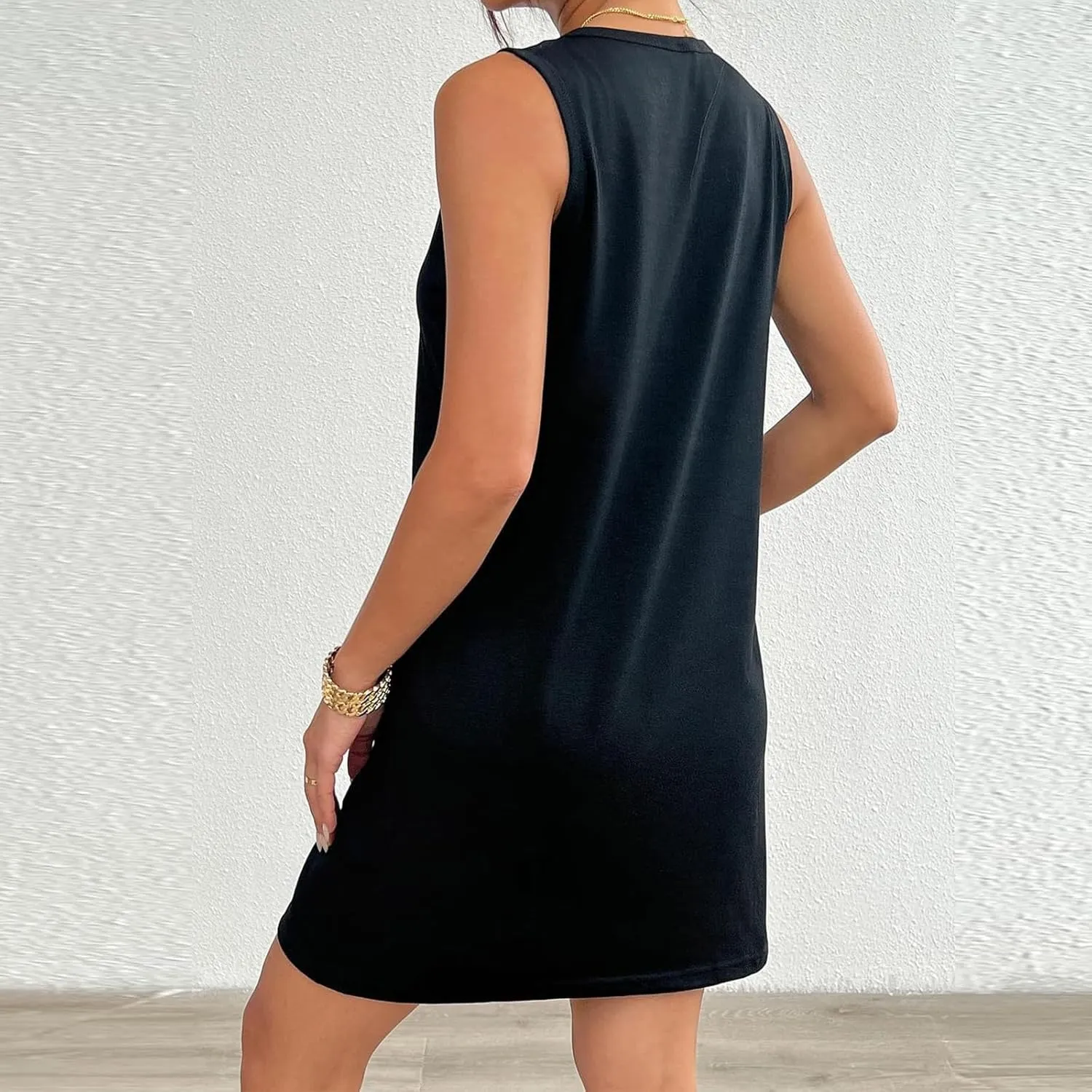 Kubbon Sundress for Women Casual Crewneck Sleeveless Midi Dress Loose Solid Color Tank Dresses with Pocket Vacation Outfits