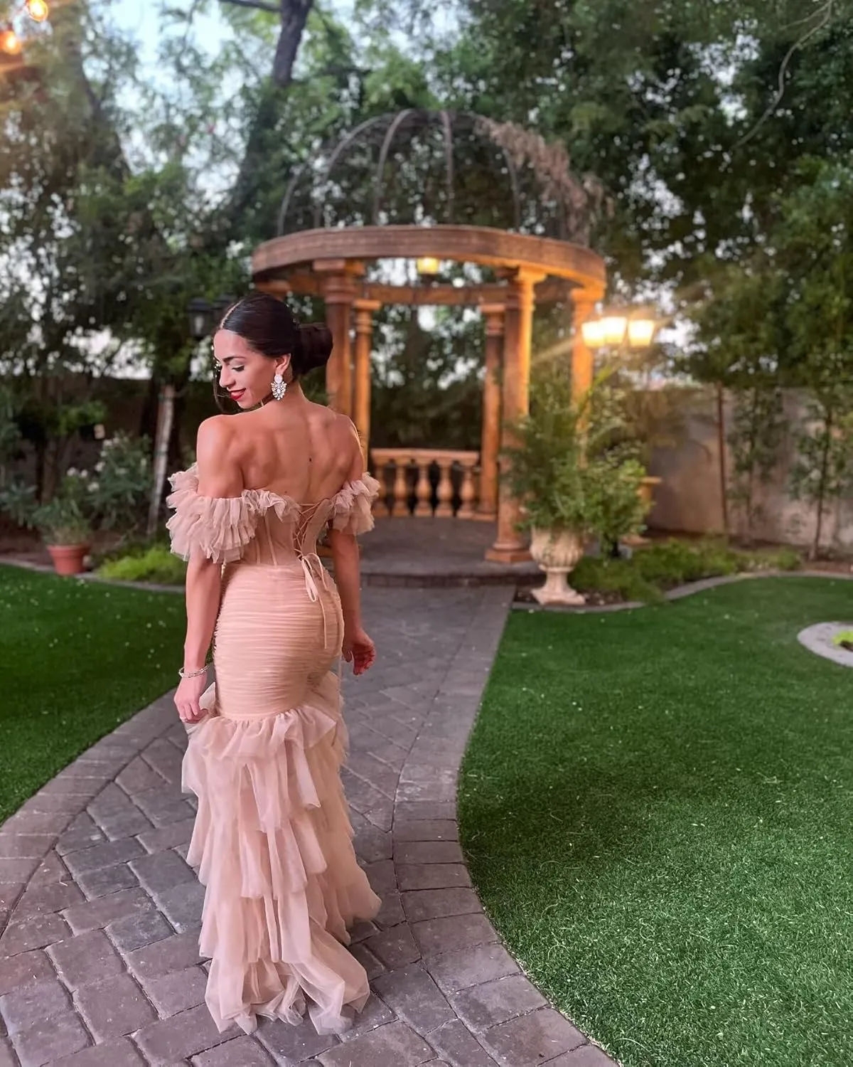 Off Shoulder Tiered Tulle Prom Dresses Long Mermaid Ruffle Slit Formal Evening Party Gowns