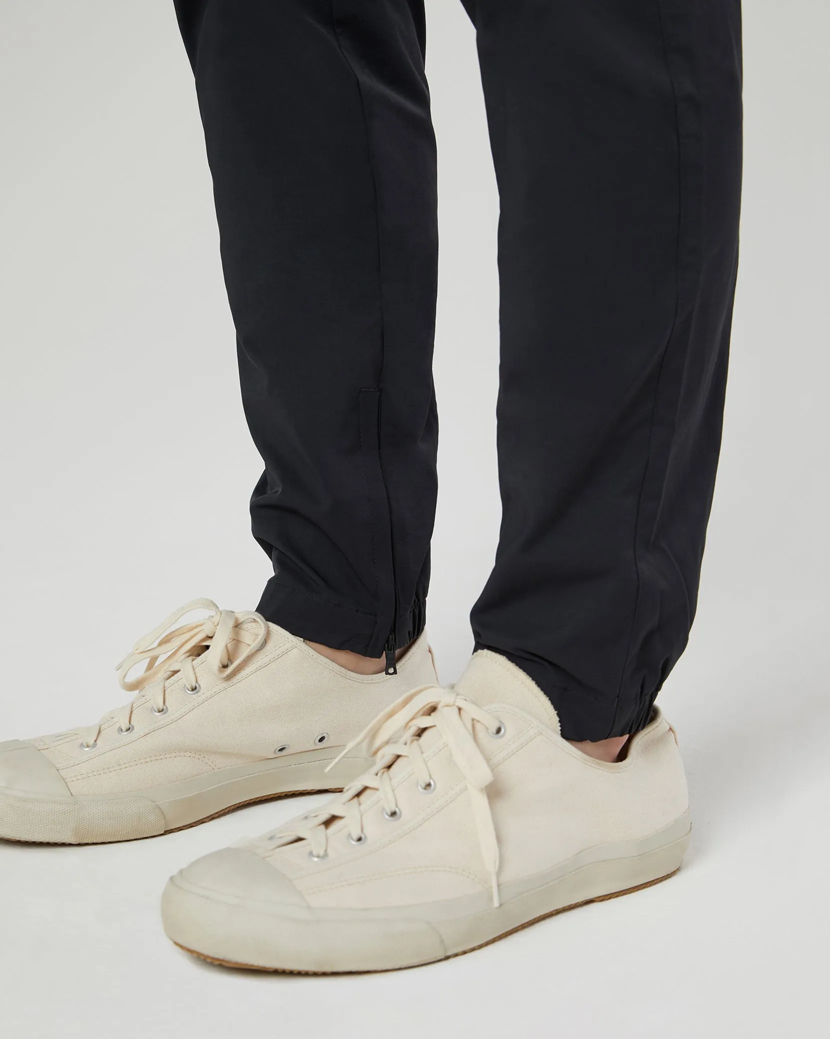 Pull-on Tech Pant