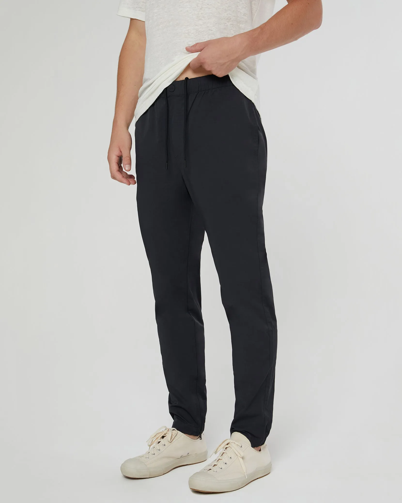 Pull-on Tech Pant